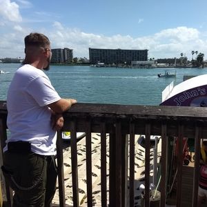 Meet your Posher, Ray